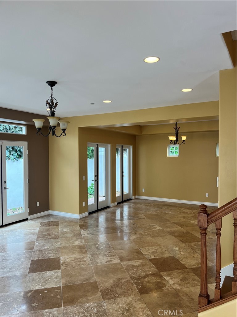 244 Avenida Granada B