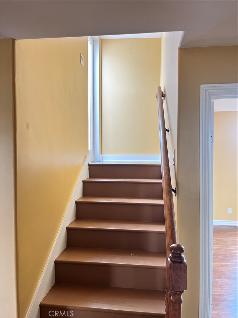 244 Avenida Granada B