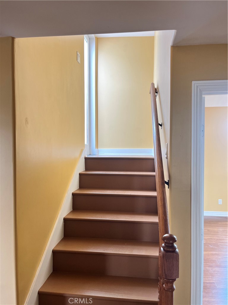 244 Avenida Granada B