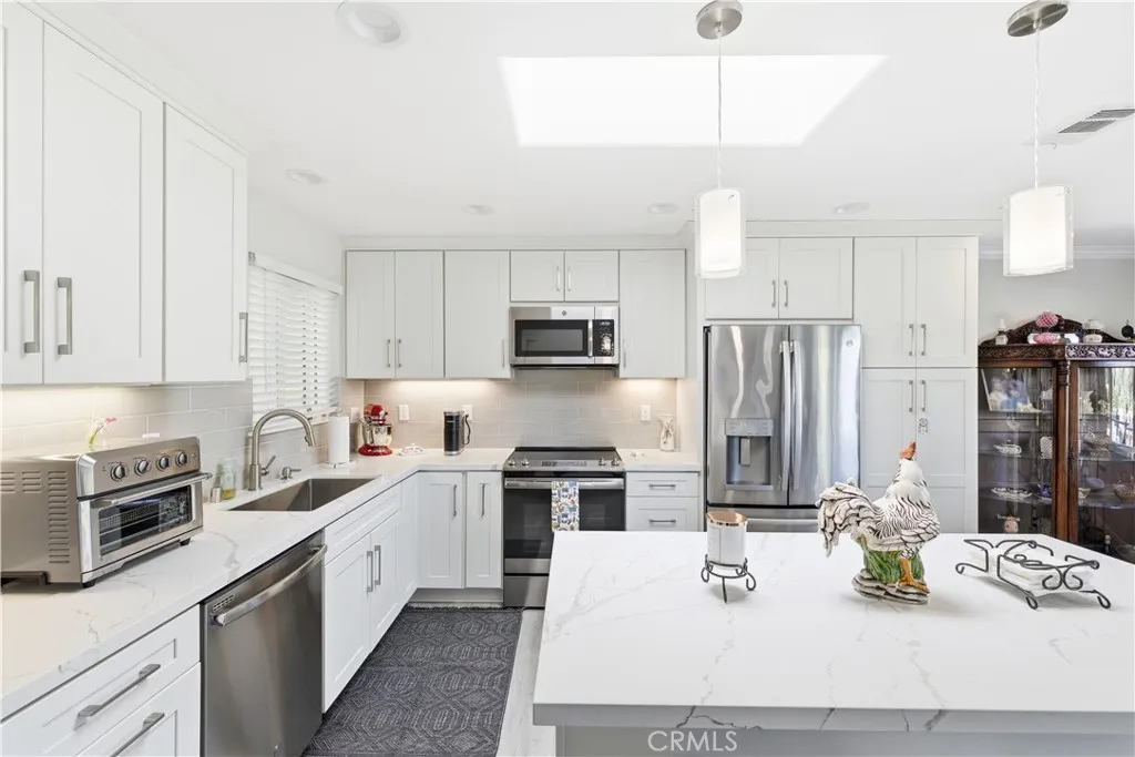 2269 Via Puerta Unit Q