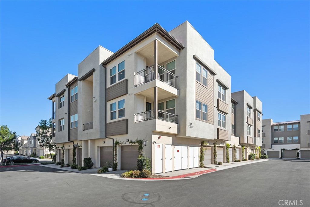 1401 Lasso Way 301