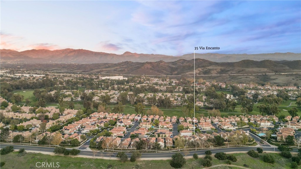 35 Via Encanto