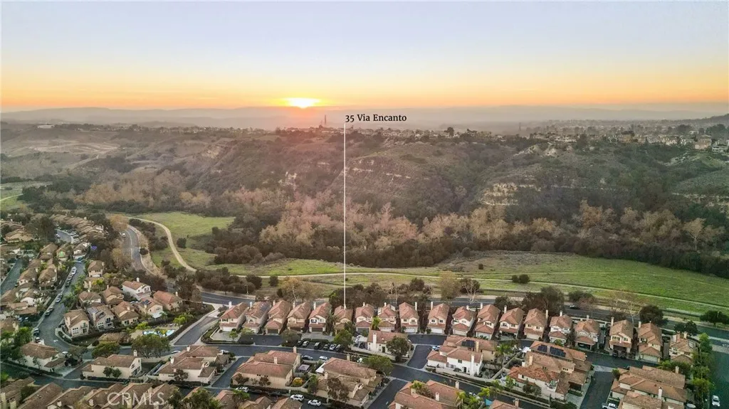 35 Via Encanto