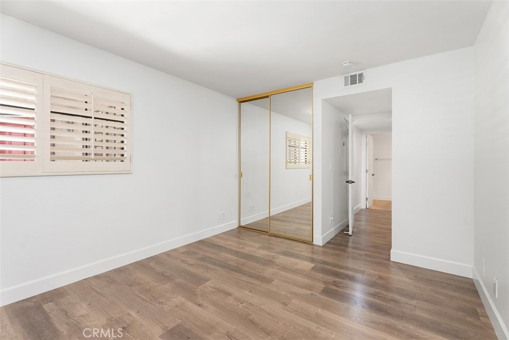 24245 Avenida De Las Flores