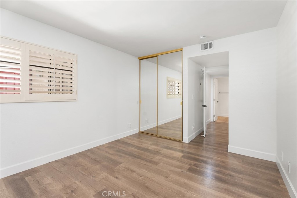 24245 Avenida De Las Flores