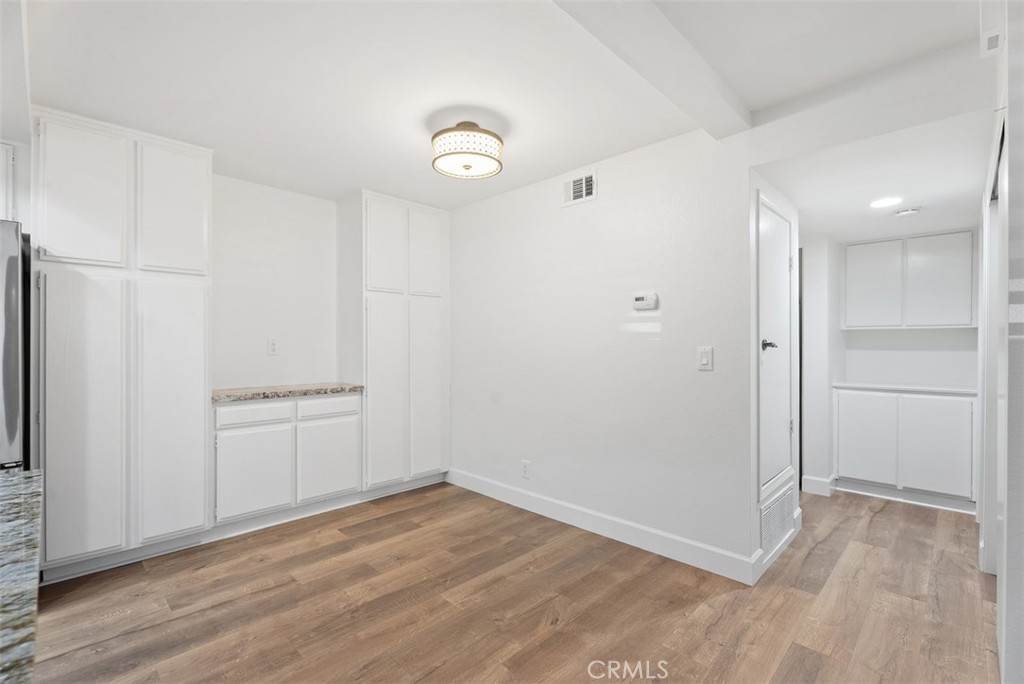 24245 Avenida De Las Flores