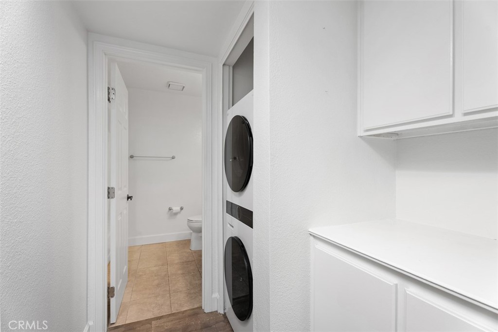 24245 Avenida De Las Flores