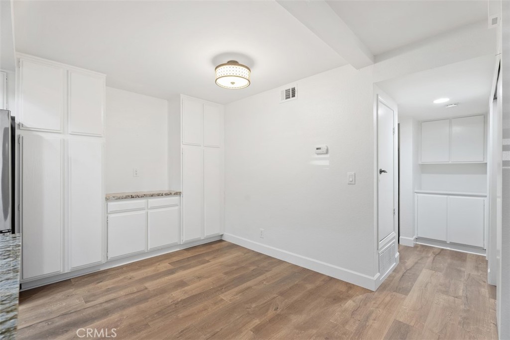 24245 Avenida De Las Flores