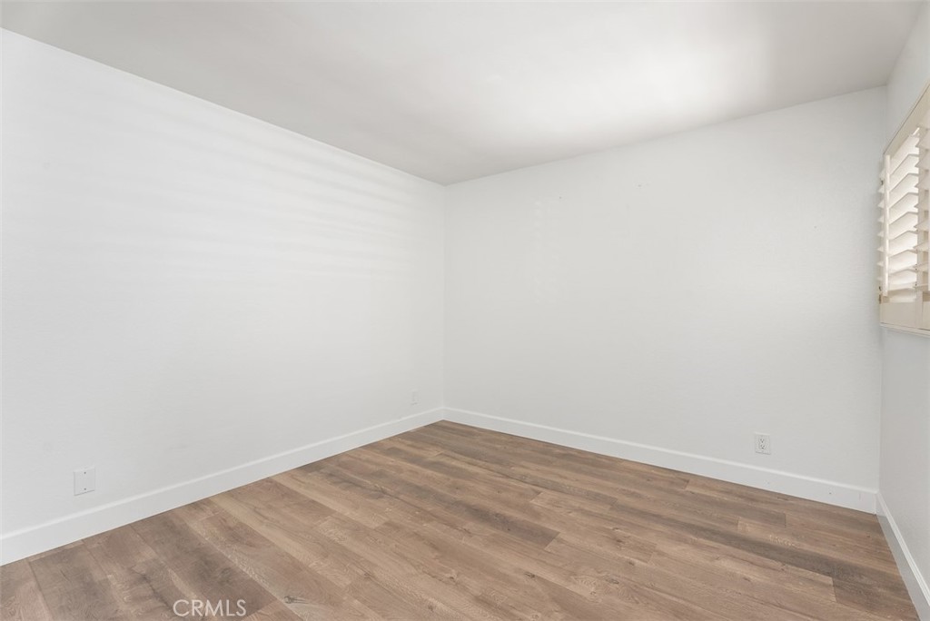 24245 Avenida De Las Flores