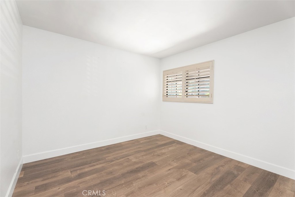 24245 Avenida De Las Flores