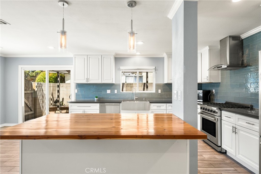 1940 E Stearns Avenue