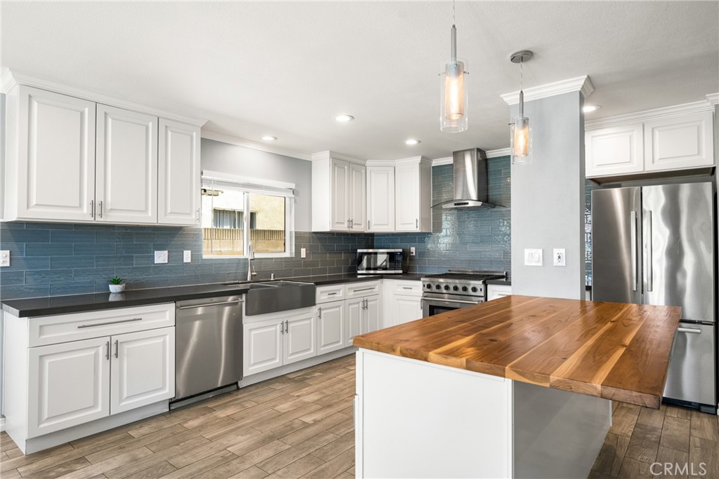 1940 E Stearns Avenue