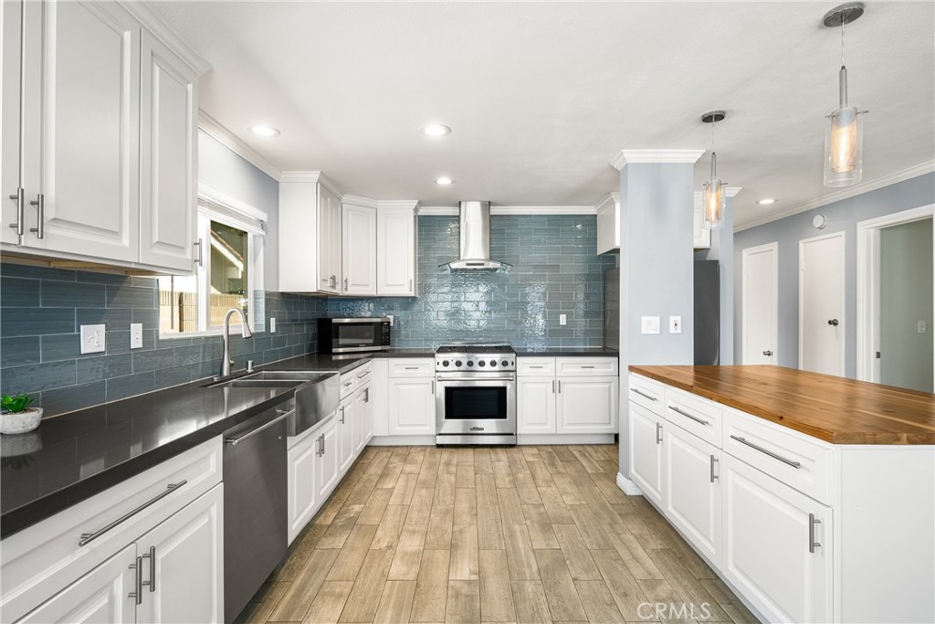 1940 E Stearns Avenue