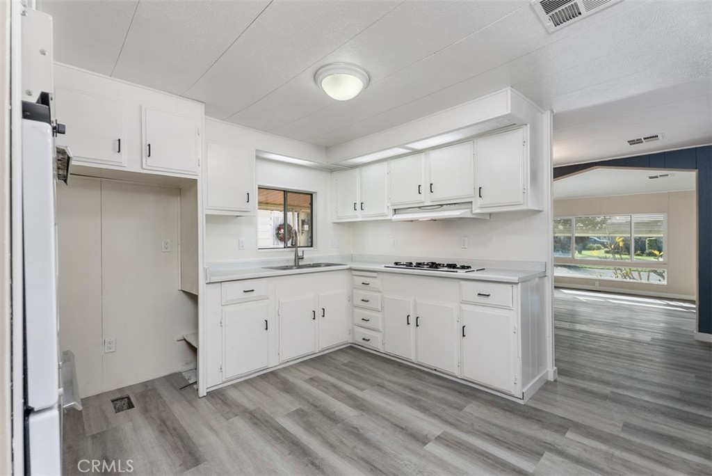 15621 Beach Boulevard 103