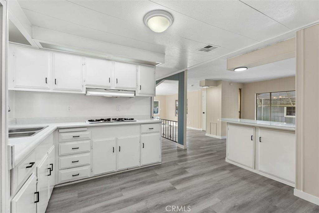 15621 Beach Boulevard 103