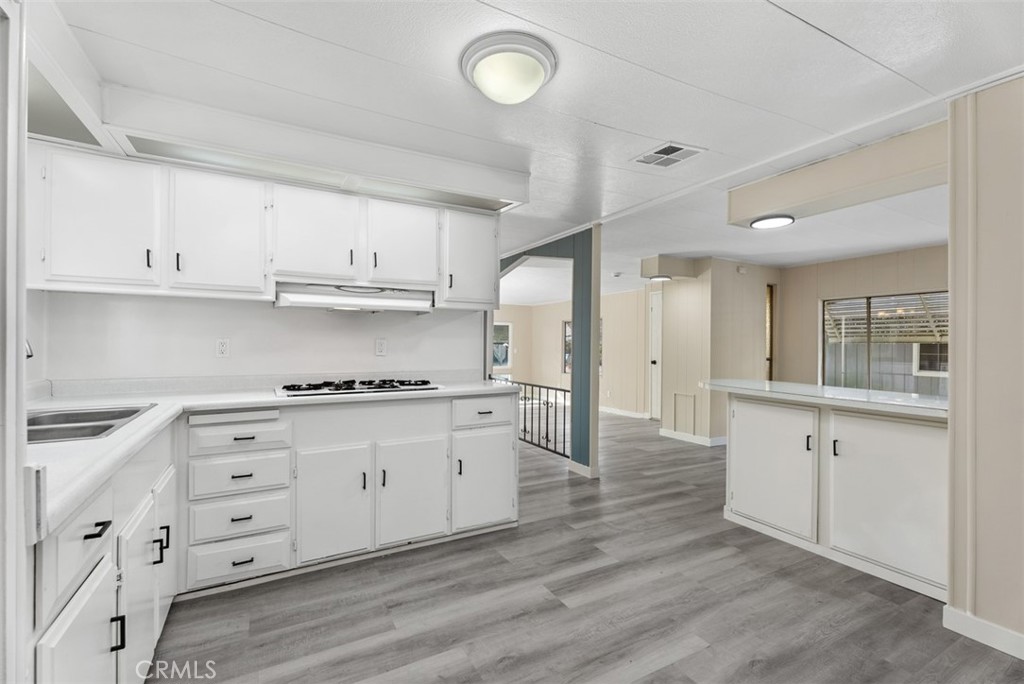 15621 Beach Boulevard 103