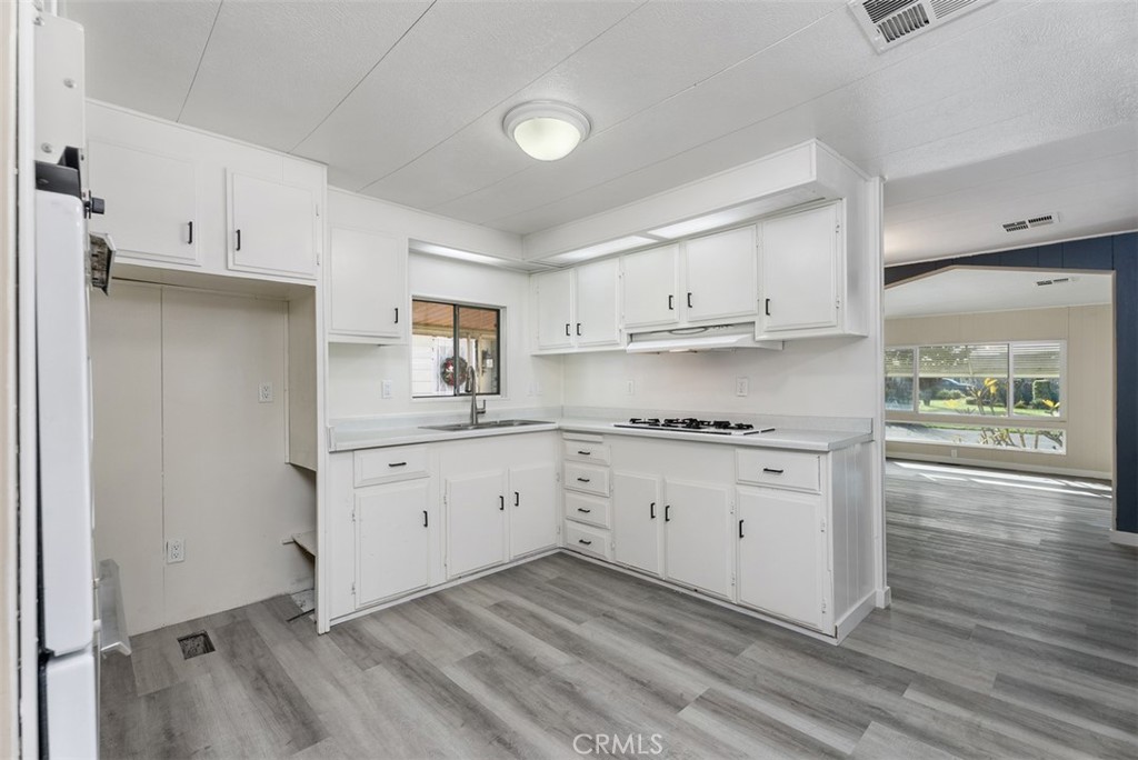 15621 Beach Boulevard 103