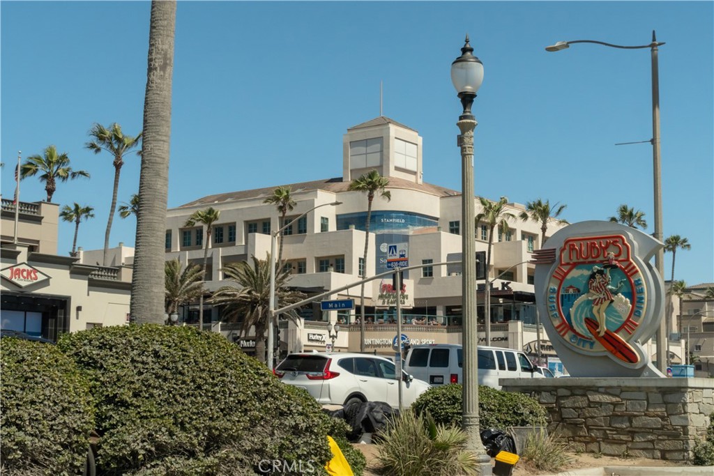 9958 Continental Drive