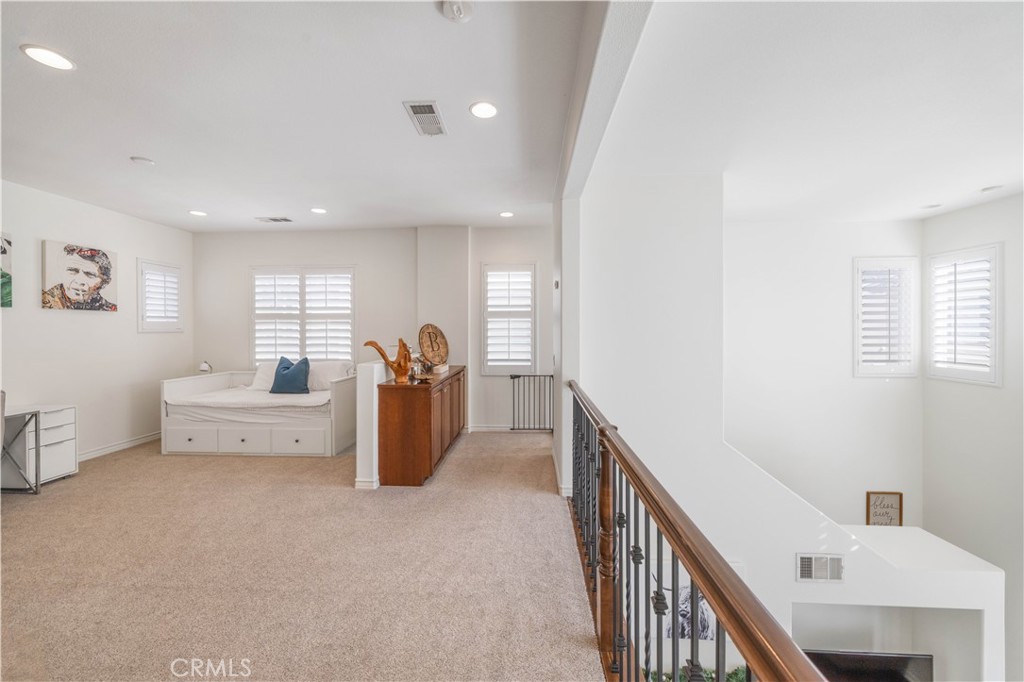 236 W Weeping Willow