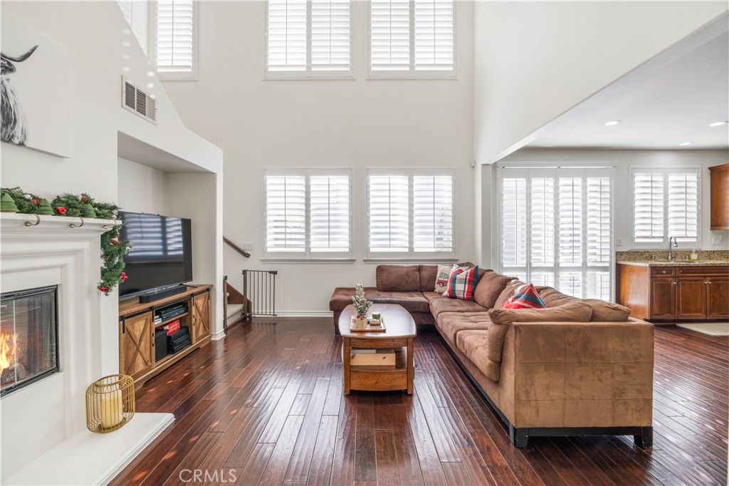 236 W Weeping Willow