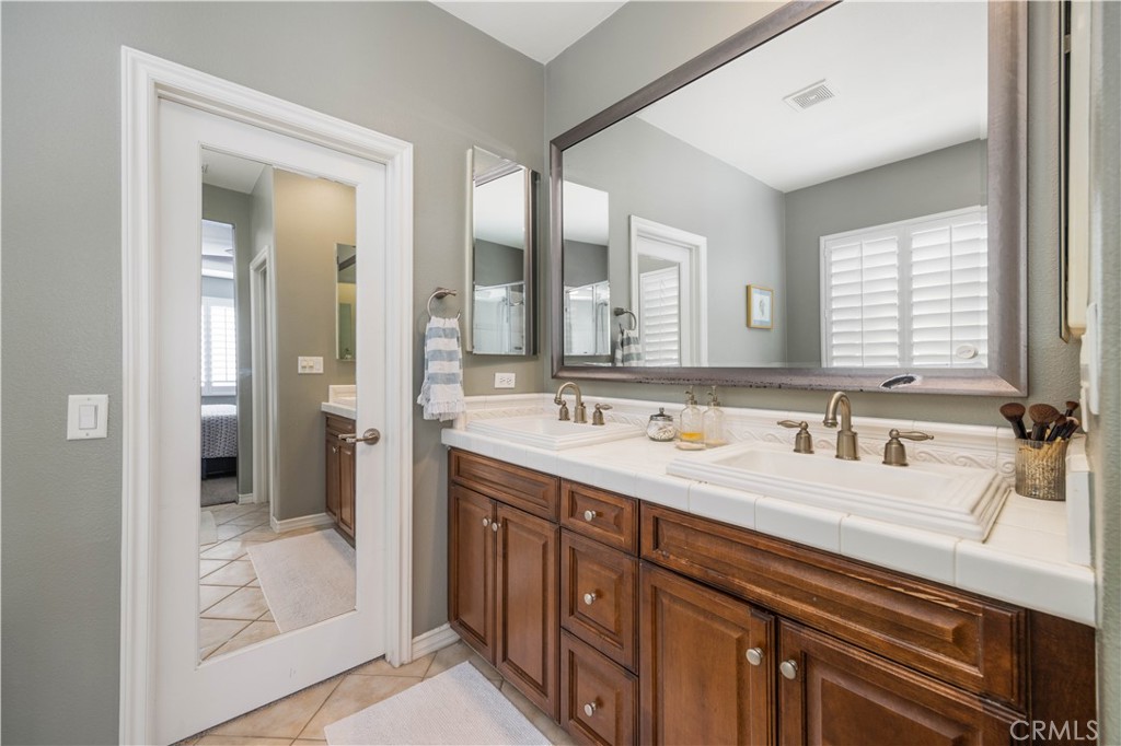 236 W Weeping Willow