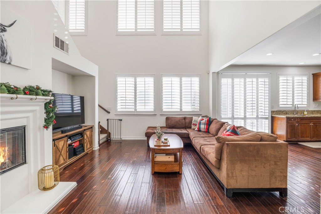 236 W Weeping Willow