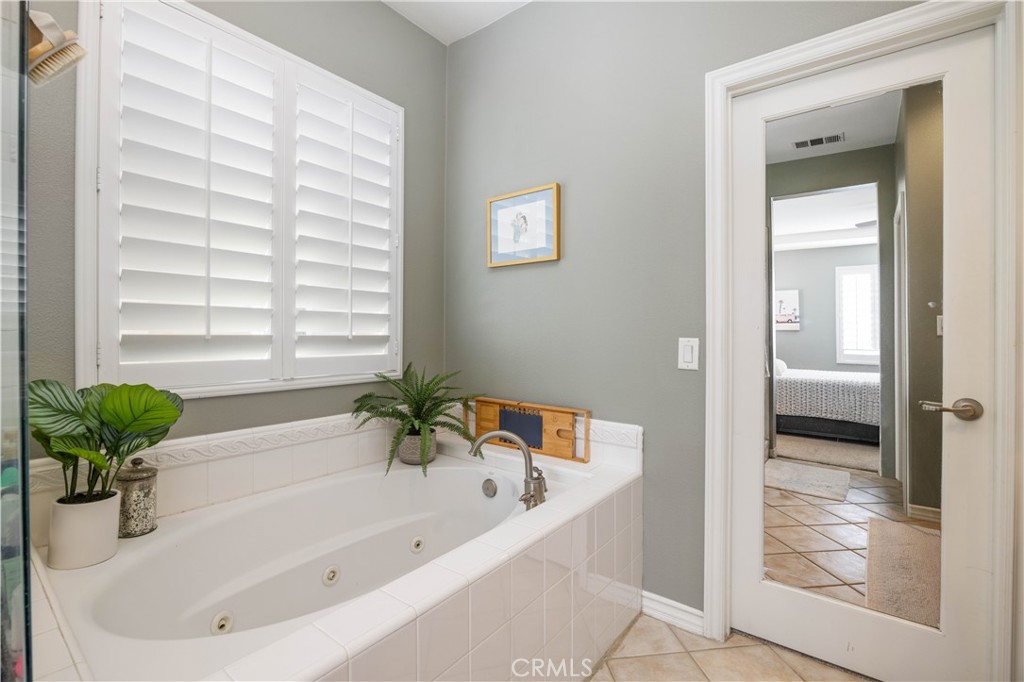 236 W Weeping Willow