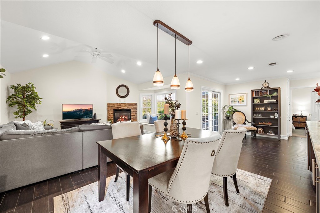 10763 El Centro Avenue