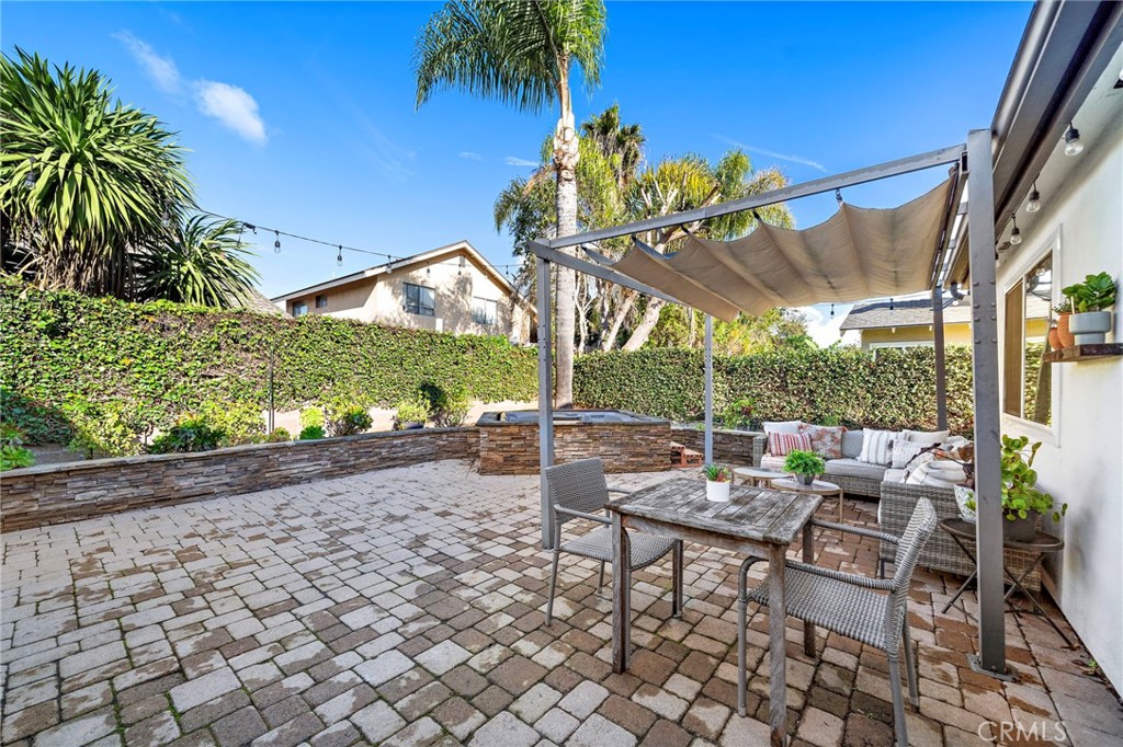 10763 El Centro Avenue