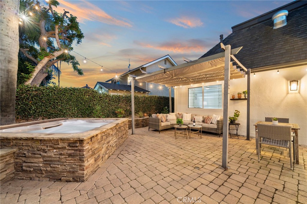 10763 El Centro Avenue