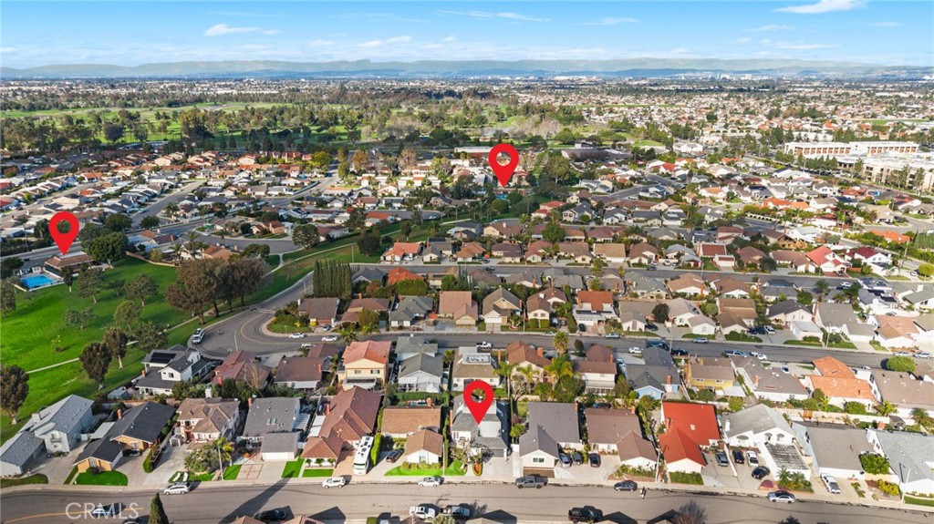 10763 El Centro Avenue