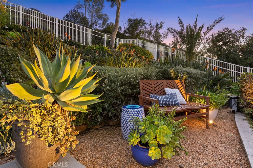 24312 Rue De Gauguin