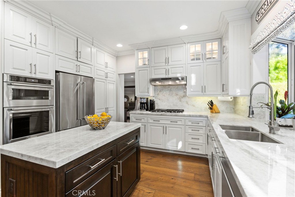 24312 Rue De Gauguin