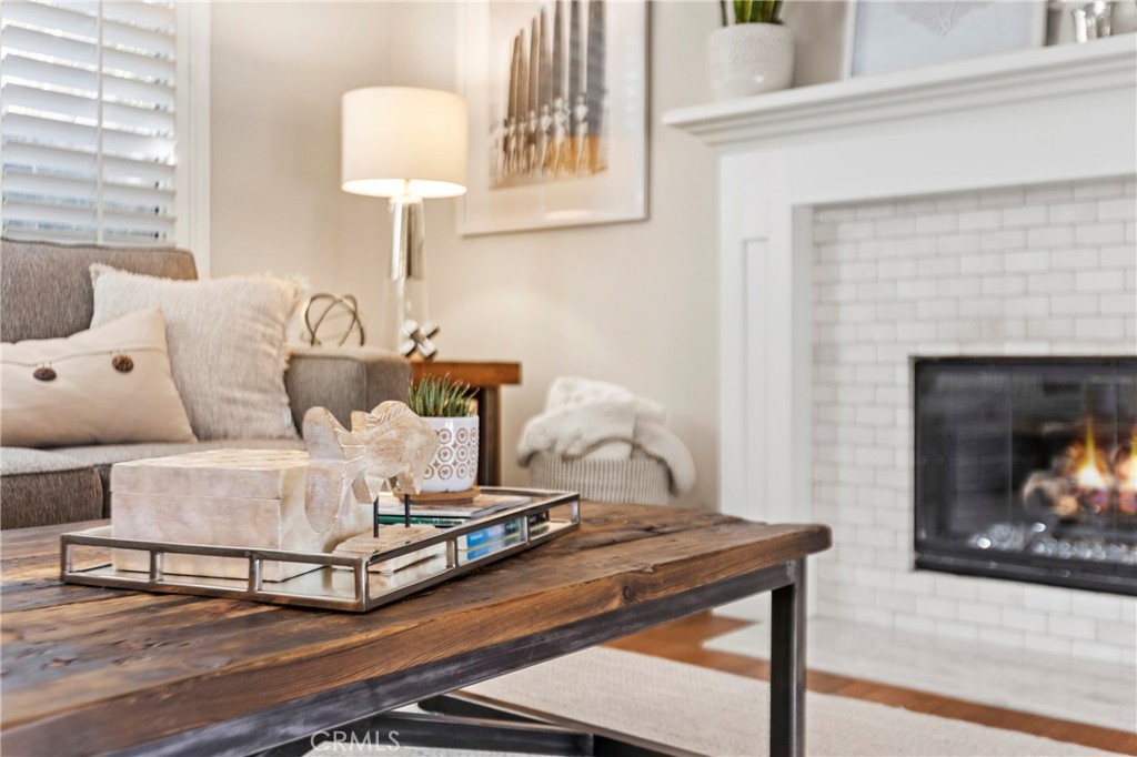 24312 Rue De Gauguin