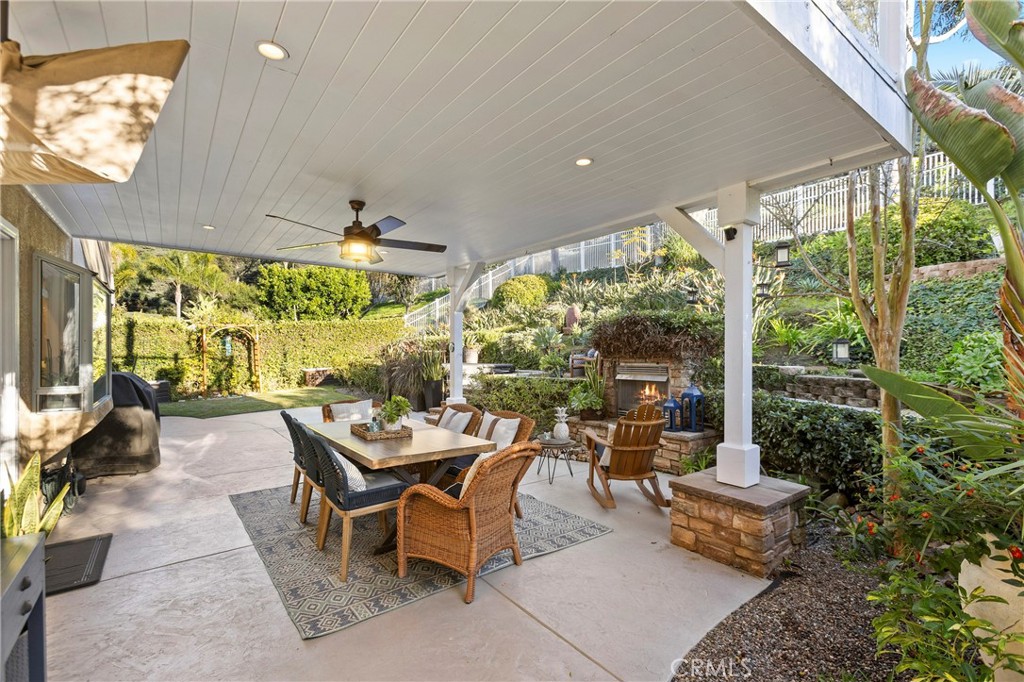 24312 Rue De Gauguin