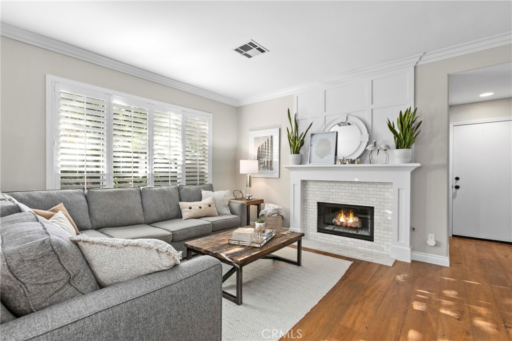 24312 Rue De Gauguin