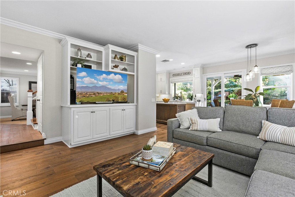 24312 Rue De Gauguin