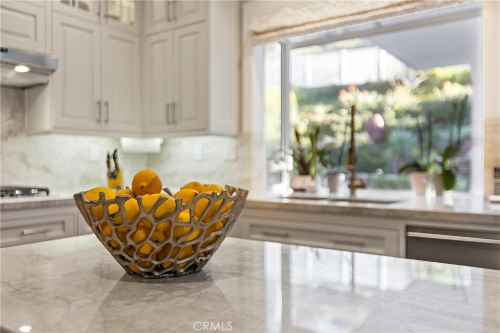 24312 Rue De Gauguin