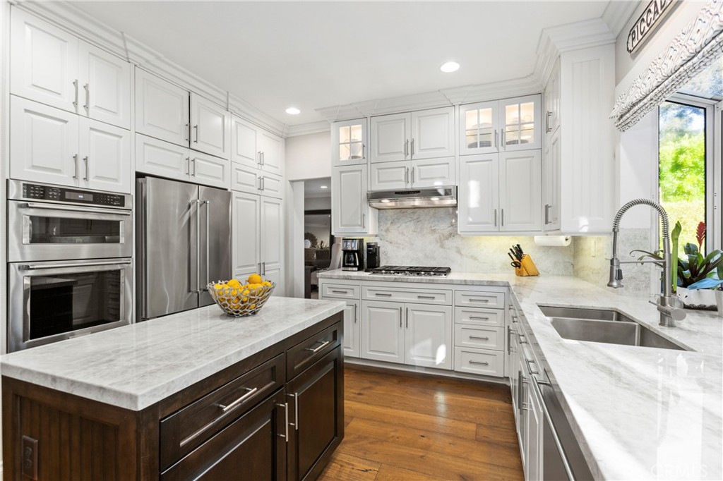 24312 Rue De Gauguin