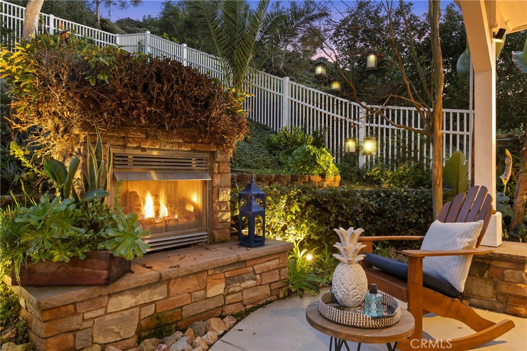 24312 Rue De Gauguin