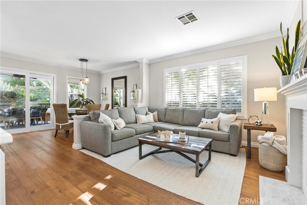 24312 Rue De Gauguin