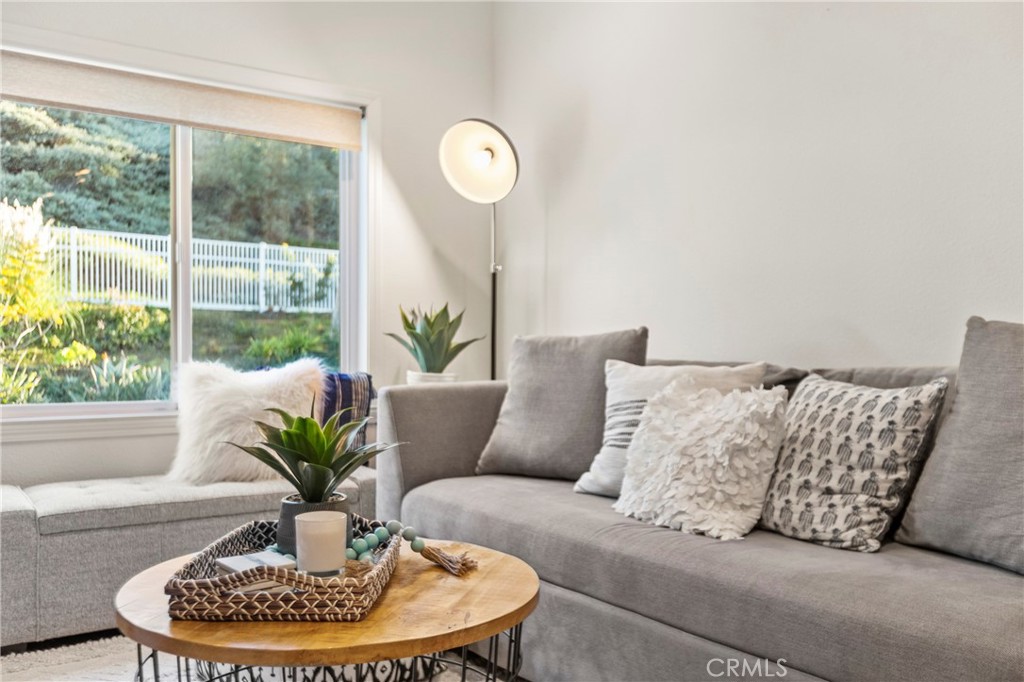 24312 Rue De Gauguin