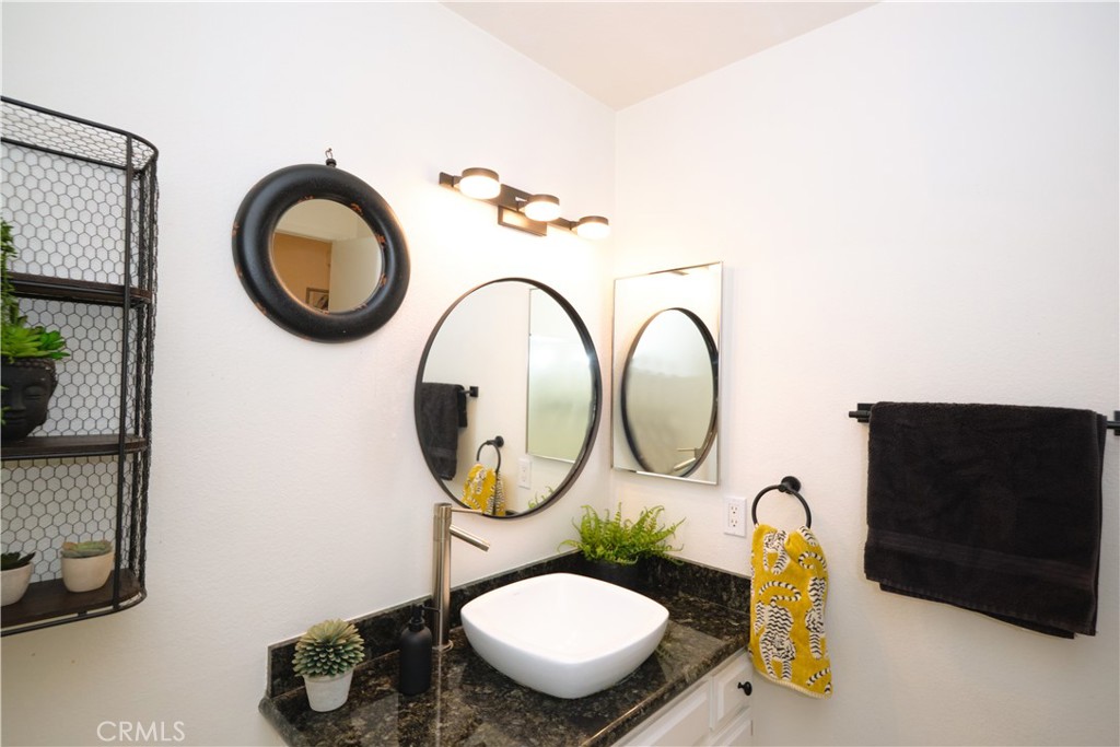 7911 Woodlake Drive 76