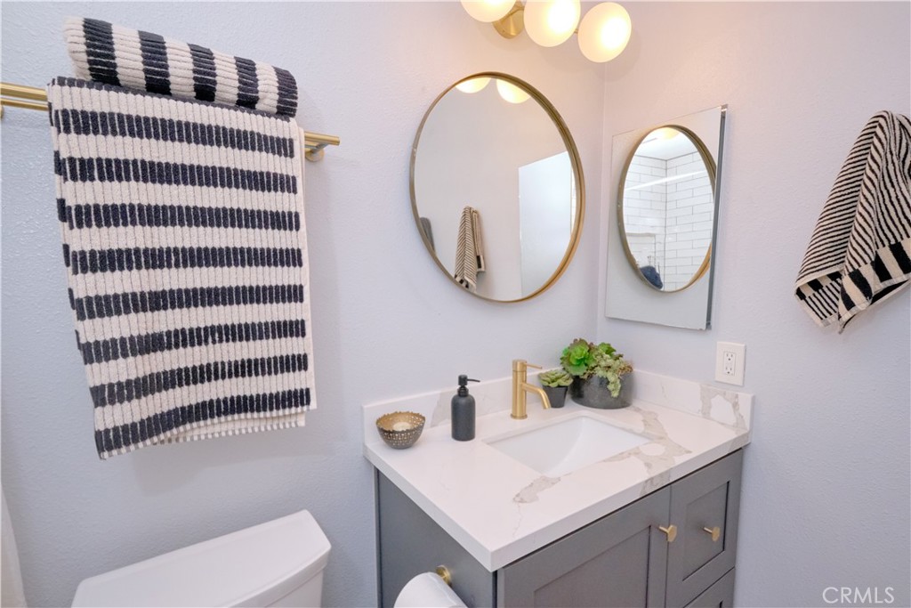 7911 Woodlake Drive 76