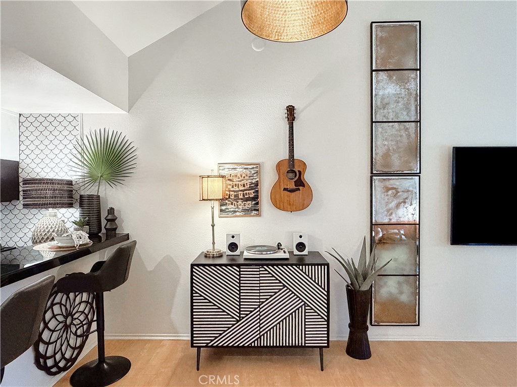 7911 Woodlake Drive 76