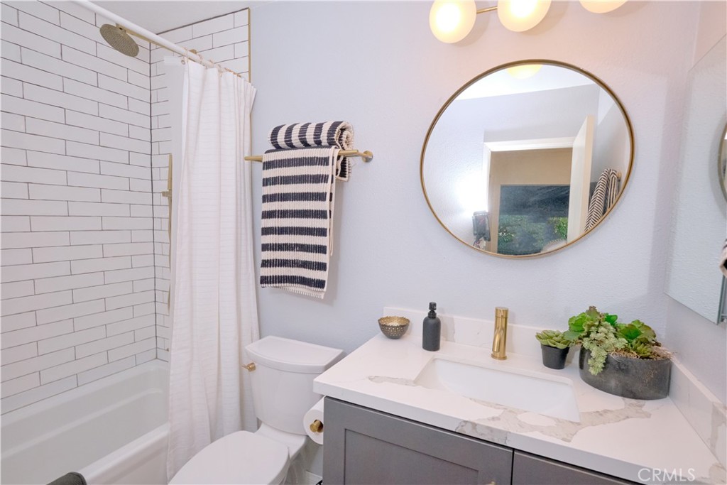 7911 Woodlake Drive 76