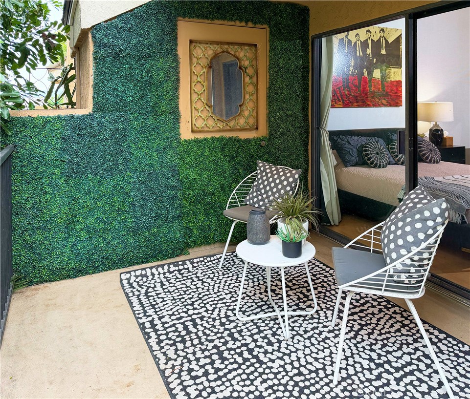 7911 Woodlake Drive 76