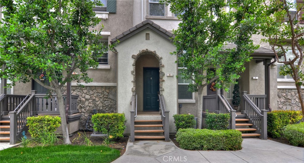 5 Harvest Point Lane