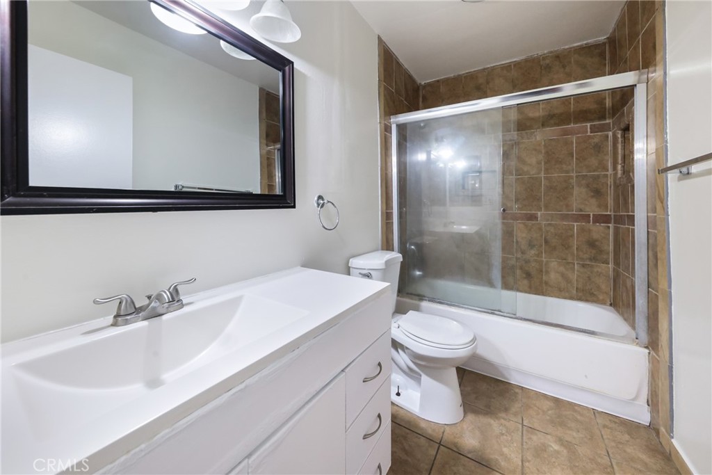 1000 W Macarthur Boulevard 113