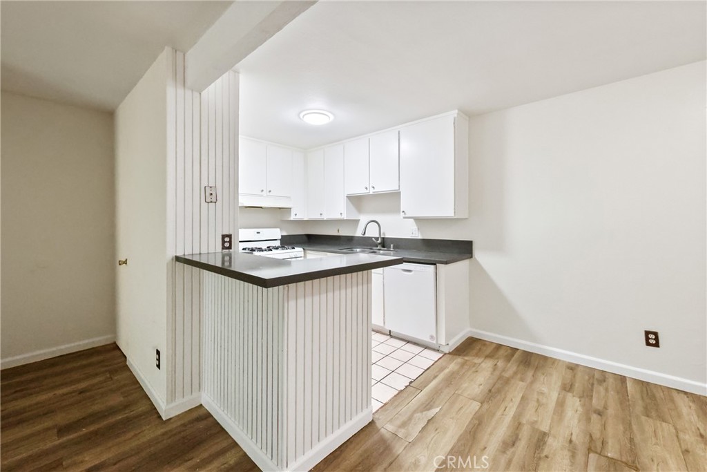 1001 W Macarthur 110